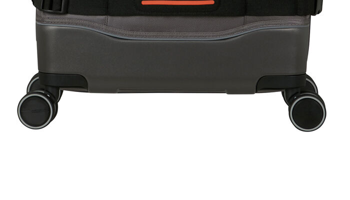 spód z twardą obudową