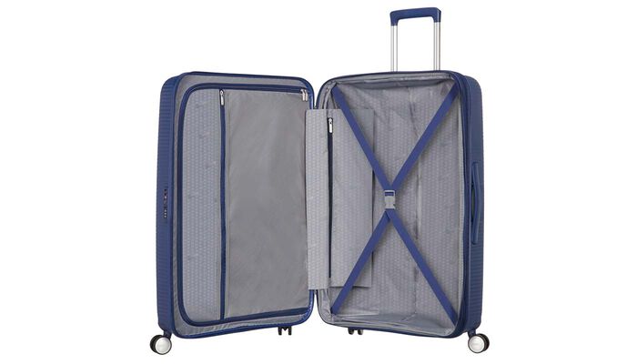 Wewnętrzna organizacja z dodatkową kieszenią zapinaną na suwak