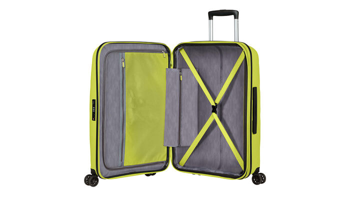 Wewnętrzna organizacja z dodatkową kieszenią zapinaną na zamek błyskawiczny