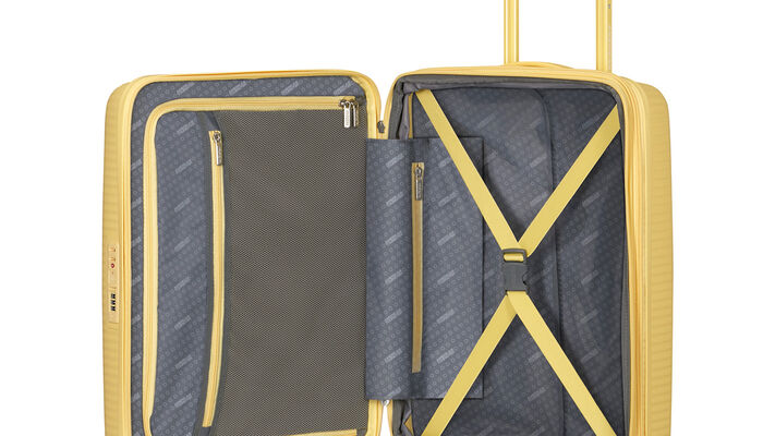 Wewnętrzna organizacja z dodatkową kieszenią zapinaną na suwak