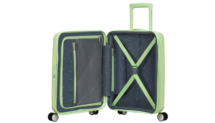 Wewnętrzna organizacja z dodatkową kieszenią zapinaną na suwak