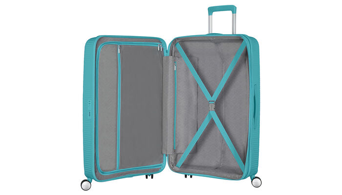 Wewnętrzna organizacja z dodatkową kieszenią zapinaną na suwak