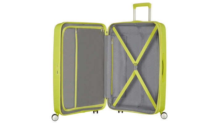 Wewnętrzna organizacja z dodatkową kieszenią zapinaną na suwak