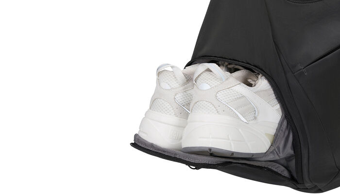 Boczna kieszeń na buty