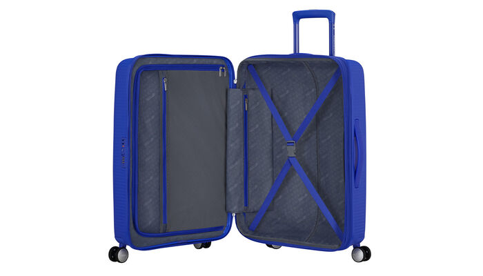 Wewnętrzna organizacja z dodatkową kieszenią zapinaną na suwak