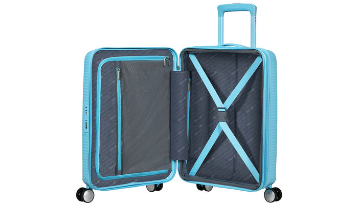 Wewnętrzna organizacja z dodatkową kieszenią zapinaną na suwak