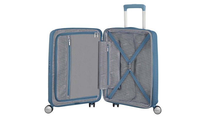 Wewnętrzna organizacja z dodatkową kieszenią zapinaną na suwak