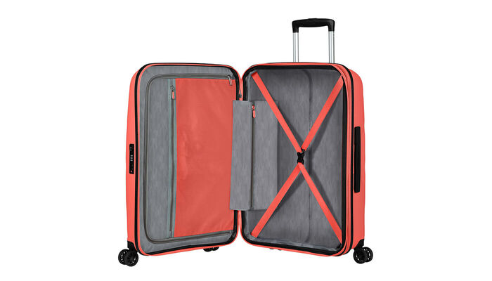 Wewnętrzna organizacja z dodatkową kieszenią zapinaną na zamek błyskawiczny