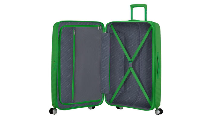 Wewnętrzna organizacja z dodatkową kieszenią zapinaną na suwak