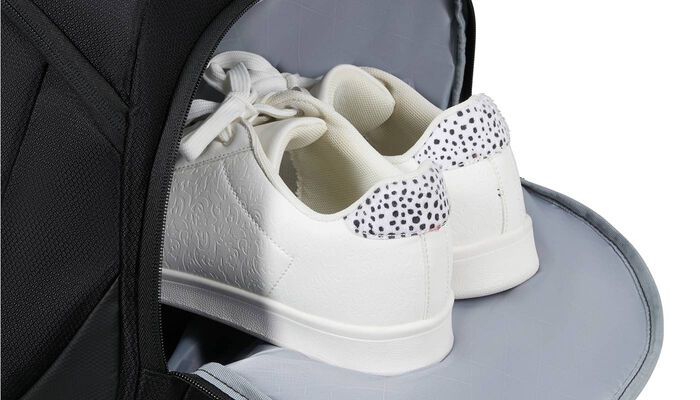 Boczna kieszeń na buty