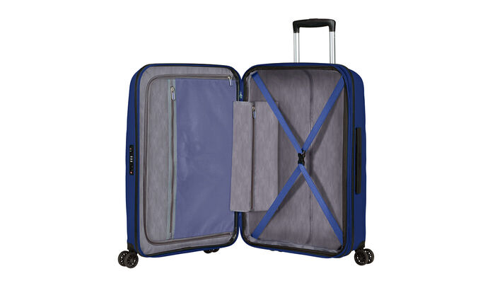 Wewnętrzna organizacja z dodatkową kieszenią zapinaną na zamek błyskawiczny