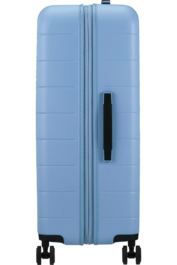 American Tourister Novastream Spinner TSA Exp. 77cm  Pastel Blue