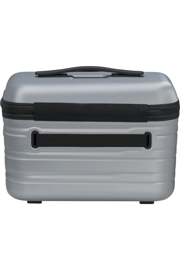 American Tourister Flashline Beauty Case  Sky Silver American Tourister Flashline Beauty Case  Sky Silver