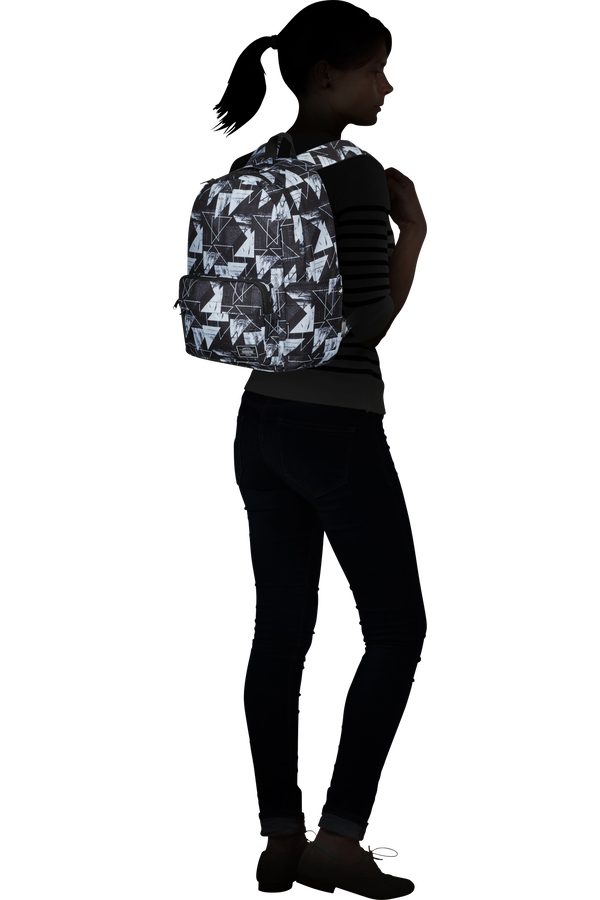 American Tourister Urban Groove Lifestyle Backpack  Black Triangle