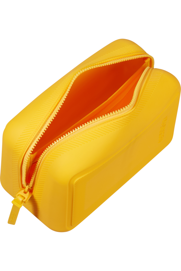 American Tourister Urban Groove UG27 Washbag Pop  Golden Yellow American Tourister Urban Groove UG27 Washbag Pop  Golden Yellow