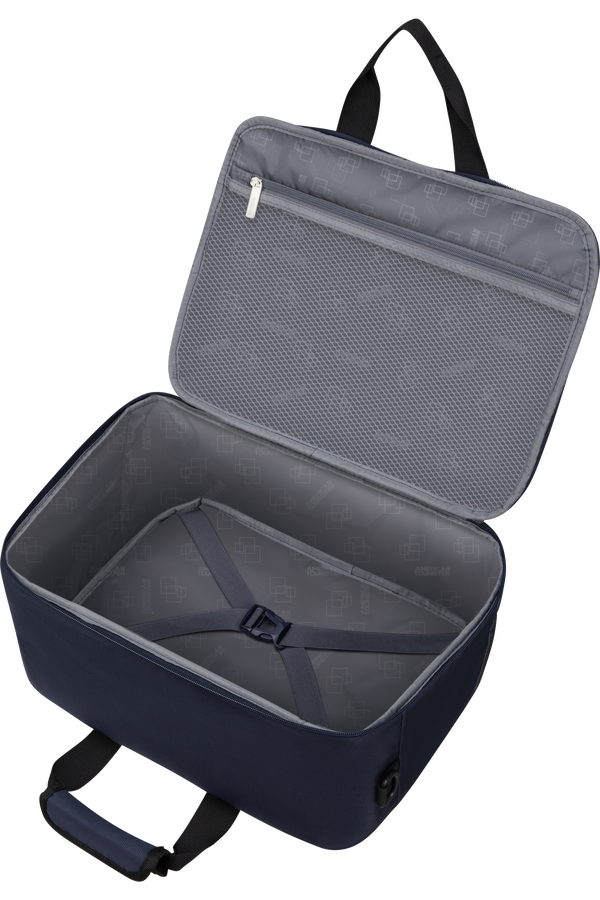 American Tourister SummerRide 3 Way Boarding Bag Navy American Tourister SummerRide 3 Way Boarding Bag Navy
